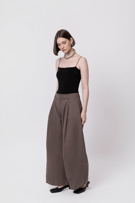 The Pleated Volume Pants